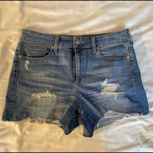 Universal Thread shorts
